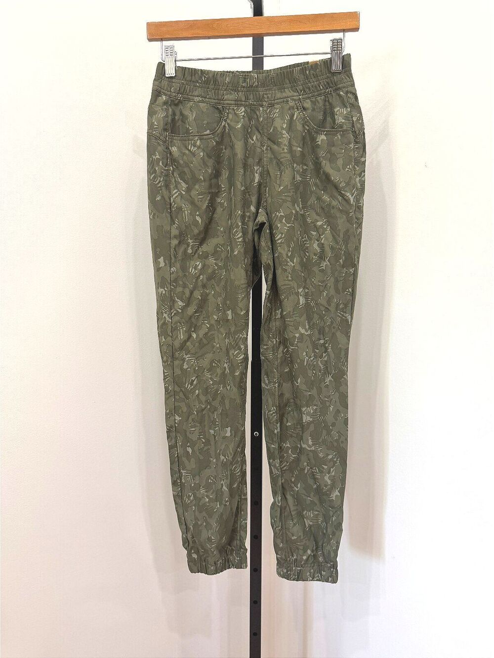 prAna Olive Green Camouflage Elastic Waist Pants Size 2 Halle E-Waist Jogger II
